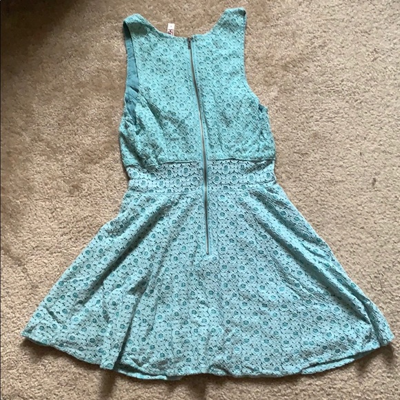 Blue lace overlay mini skater dress - Picture 2 of 2